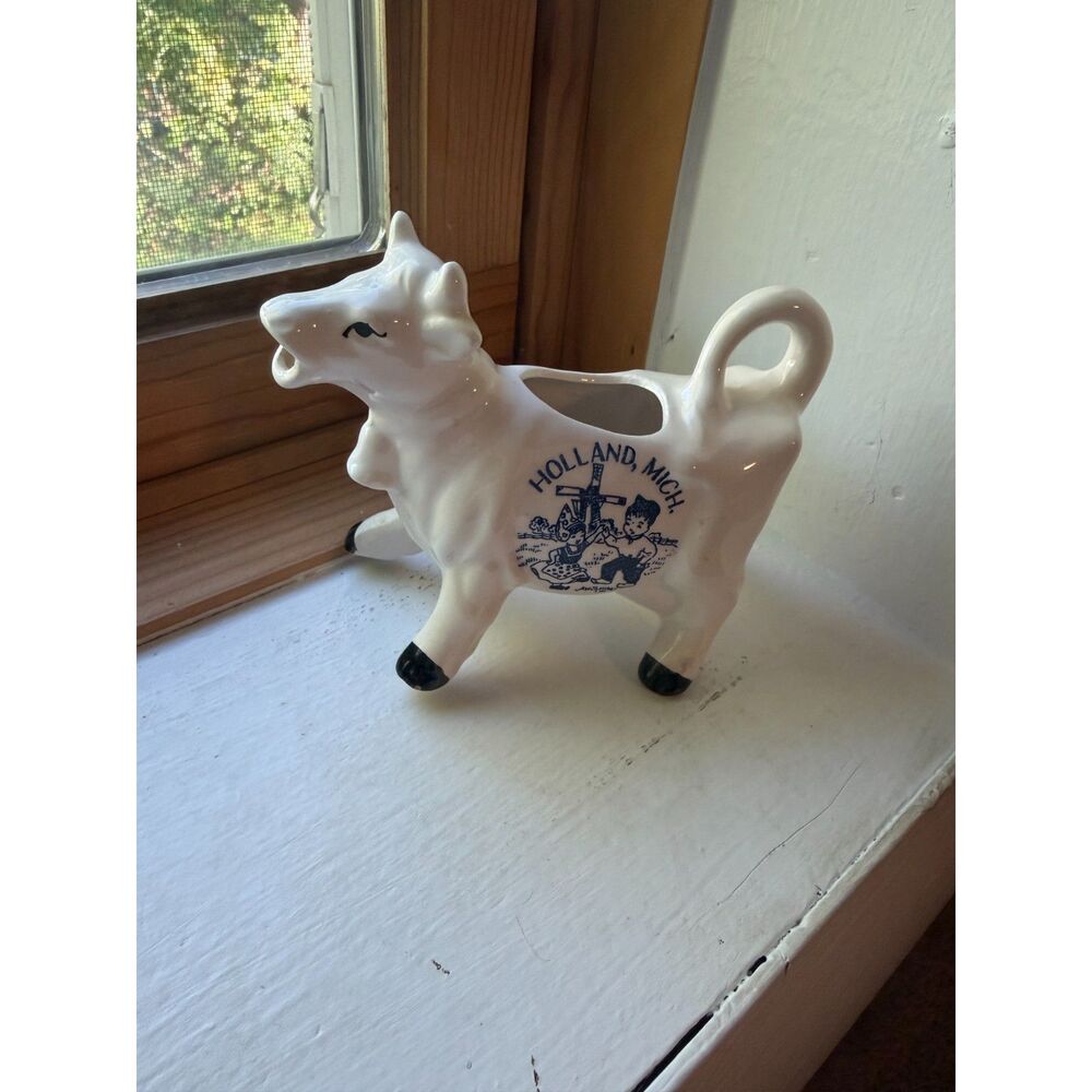 Vintage Holland Michigan Ceramic Cow Creamer Pitcher Dutch Windmill Souvenir